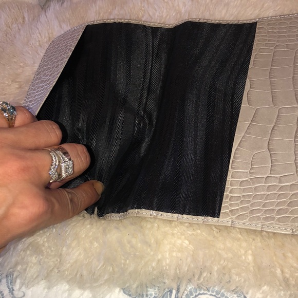 PAUL SMITH GREY ALLIGATOR 🐊 Notebook cover - Picture 4 of 7